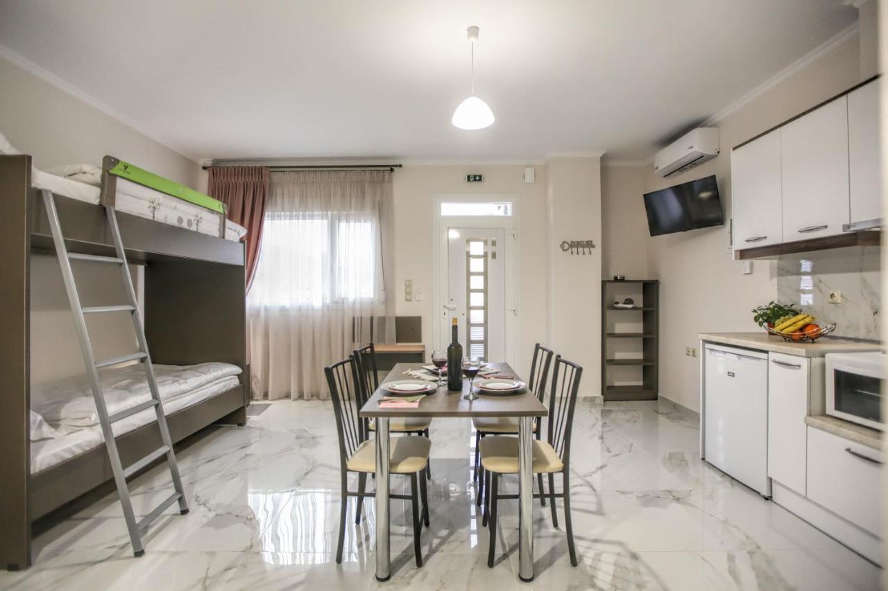 Del Sol #2 Meteora Luxurious Family Suites Kalampaka Exteriör bild