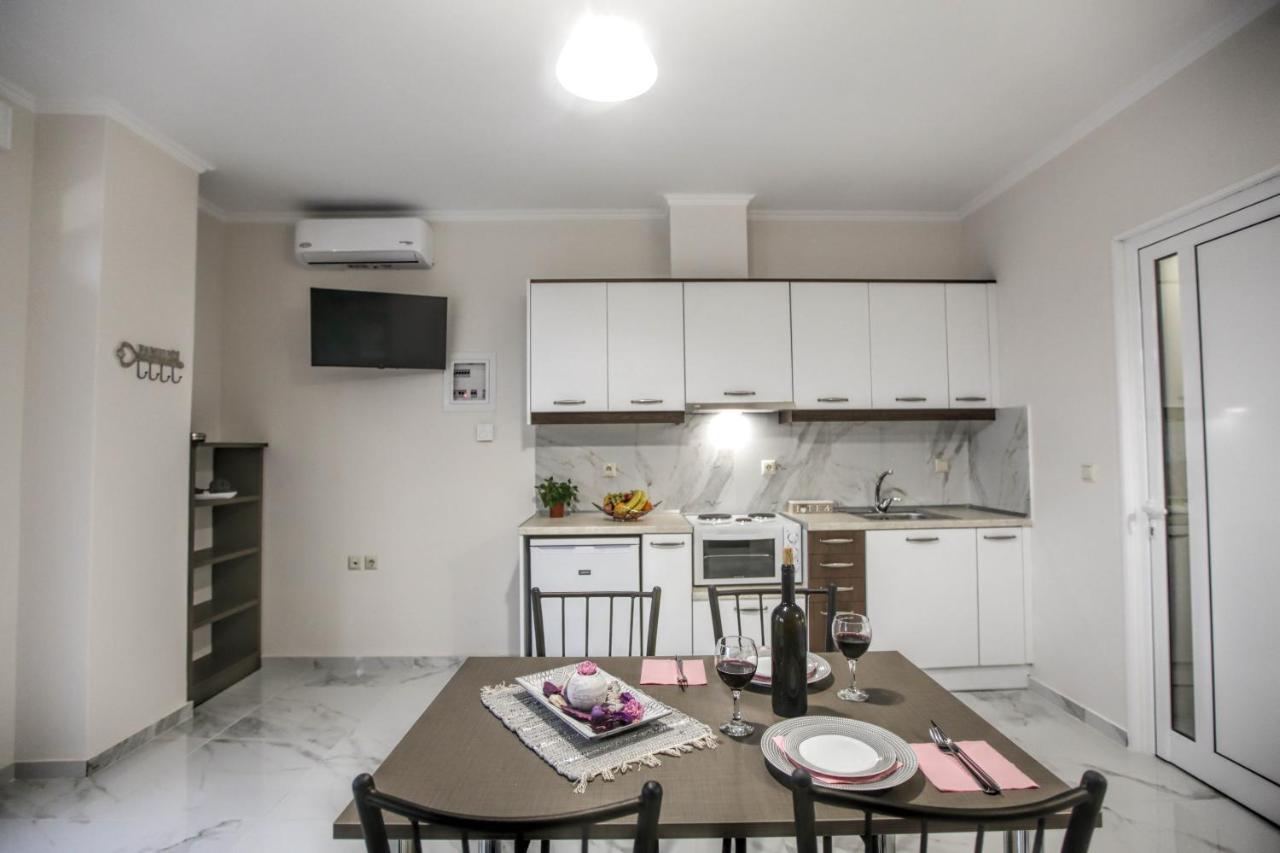 Del Sol #2 Meteora Luxurious Family Suites Kalampaka Exteriör bild