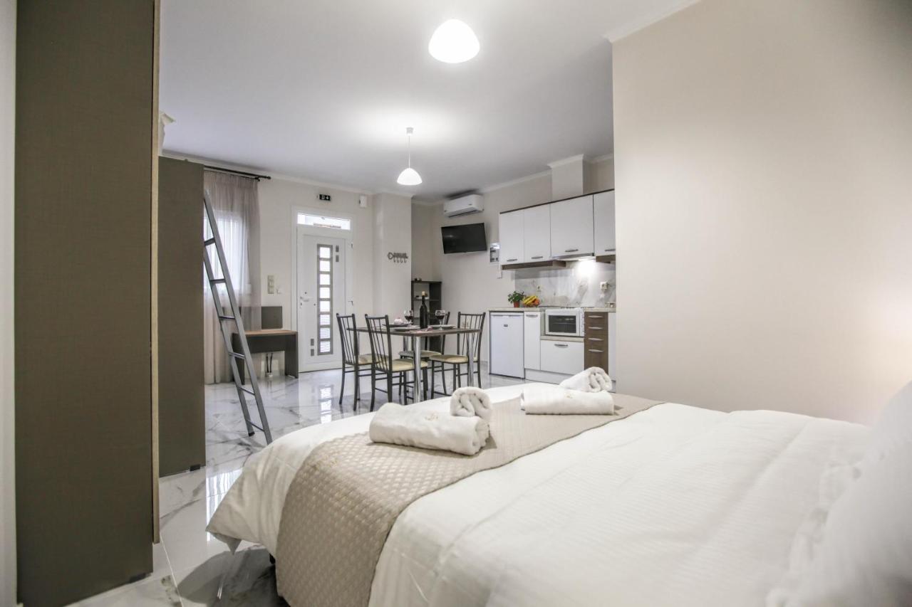 Del Sol #2 Meteora Luxurious Family Suites Kalampaka Exteriör bild