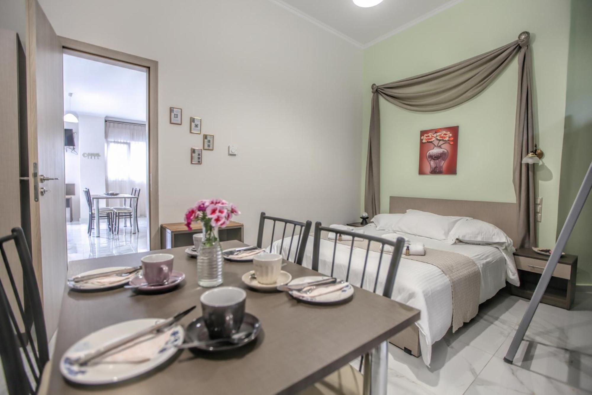 Del Sol #2 Meteora Luxurious Family Suites Kalampaka Exteriör bild
