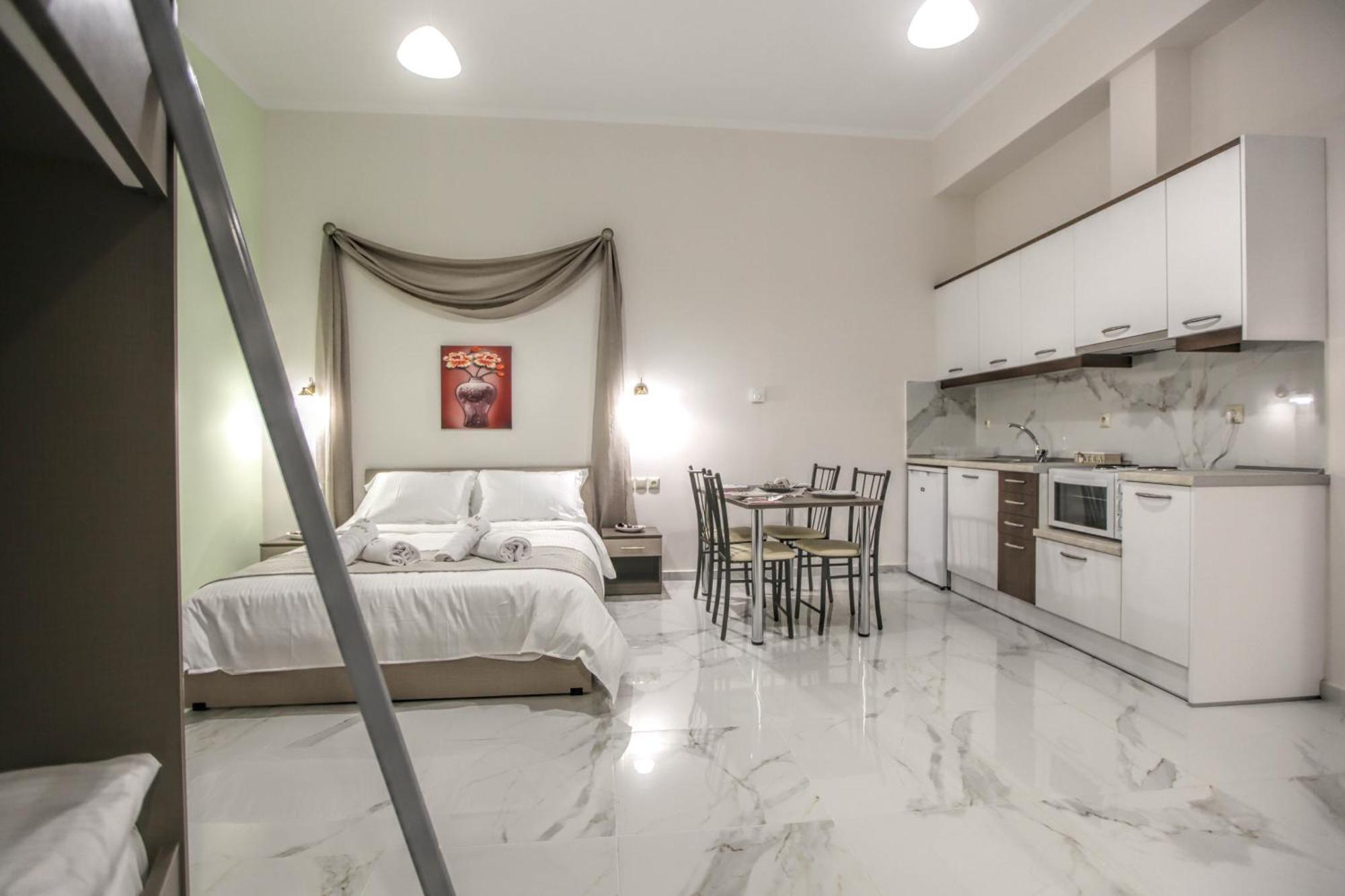 Del Sol #2 Meteora Luxurious Family Suites Kalampaka Exteriör bild